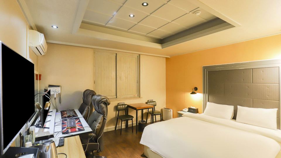 Mac Hotel
