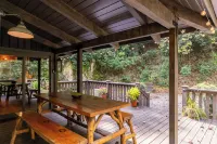 Blackberry Creek Cabin - Chalets