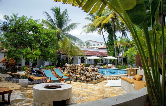 Best Western Jangwani Sea Breeze Hotel