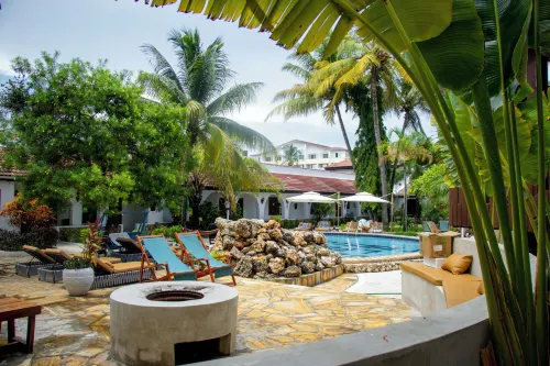 Best Western Jangwani Sea Breeze Hotel - piscina