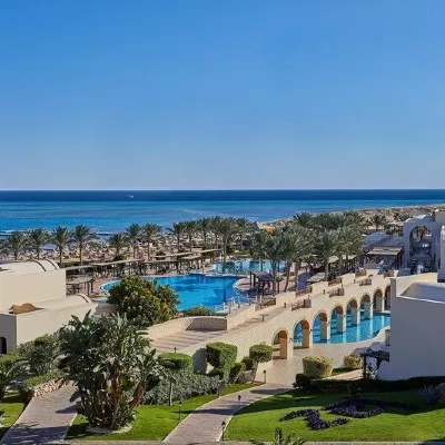 JAZ Belvedere Resort Hotels near Gordon Reef