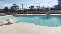 Wooden Hotel - piscina