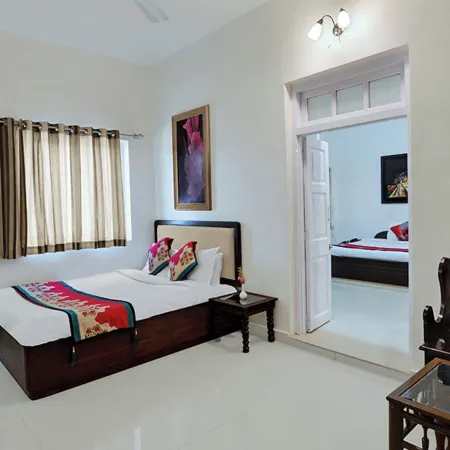 Hotel Karnavati