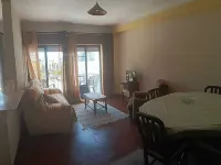 2 bedroom apartment 5 minutes from the beach with sea views! - Kitchen