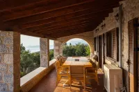 Pirgos Petropoulea - Homestays