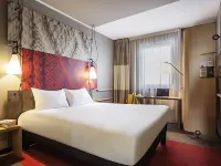 Ibis Sens - Parkplatz