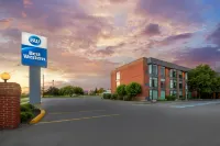 Best Western Belleville - Pools