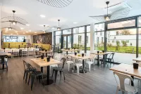 elaya hotel augsburg, trademark collection by Wyndham - Quầy Bar