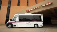 Crowne Plaza 休斯敦橡樹河 - 停車場