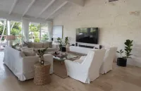 Luxurious 4-Bedroom Villa with Private Pool in La Romana - 別墅