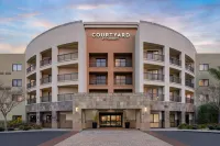 Courtyard San Diego Central - جاكوزي