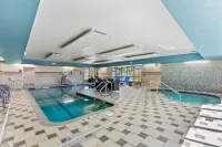 Hampton Inn & Suites Greeley - Pools
