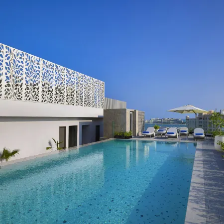 Tumbi Hotel Dubai the Palm, Tapestry Collection by Hilton