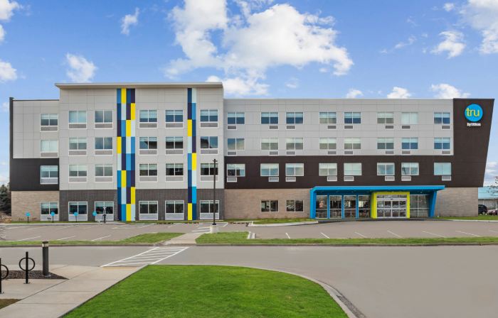 Tru by Hilton Janesville