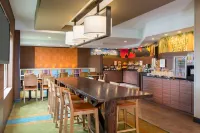 Fairfield Inn & Suites Valparaiso - parking