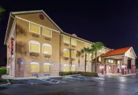 Red Roof Inn Ocala - Jacuzzi