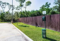 Candlewood Suites LAKE JACKSON-CLUTE by IHG - parking