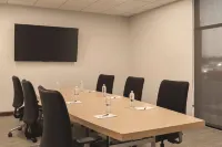 Radisson Hotel & Conference Center Rockford - Wifi