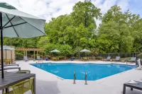 Hampton Inn Rocky Mount - Pools
