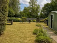 Perfect Booking Bright 3 Bed Home w Garden Sunroom - Wifi