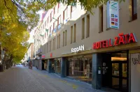 Hotell Zäta Longstay - موقف سيارات