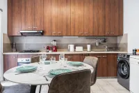 Modern 2BR Apartment in Limassol - 2 stelle