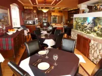 The Collins Inn and Seaside Cottages - Adults Only - parking