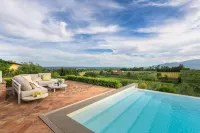 Villa Altavista in Montecarlo - Pool