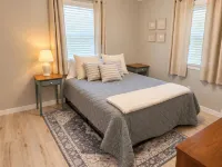 Relaxed Coastal Living in the Heart of the Outer Banks - 홈스테이