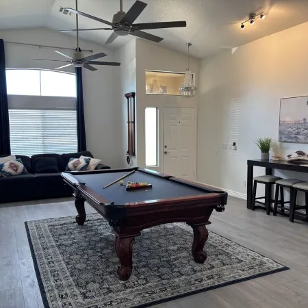 Beautiful, 3 Bedroom , 2Bath ,Heated Pool , Pool Table