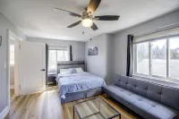 Couple's Welcome! Cozy Beckley Escape w/ Deck - 3-Sterne