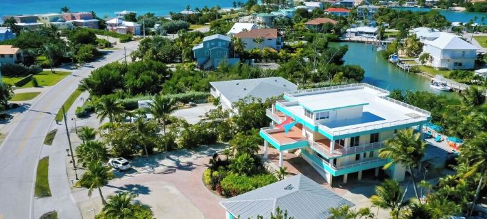 Beach House, Waterfront, Sombrero Beach, Florida Keys Rental, Private Pool, Dock Hoteles en Marathon