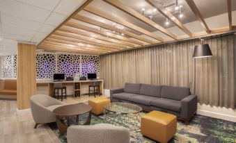 Holiday Inn & Suites Parsippany Fairfield, an IHG Hotel