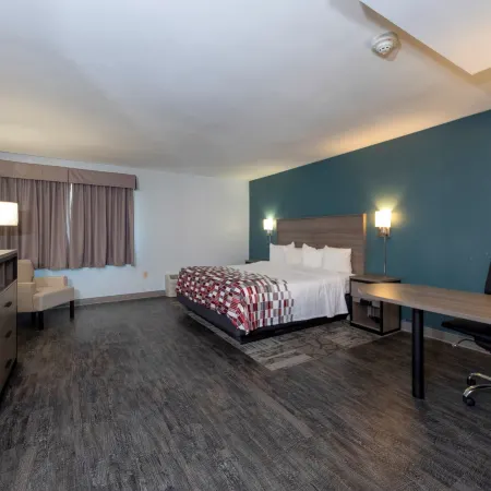 Red Roof Inn & Suites Wilmington - New Castle