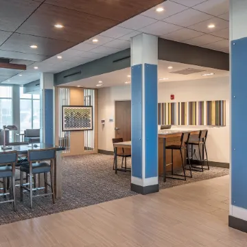 Holiday Inn Express & Suites WEST OMAHA - ELKHORN by IHG