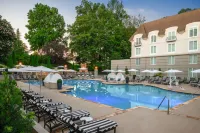 Chateau Elan Winery - Pools