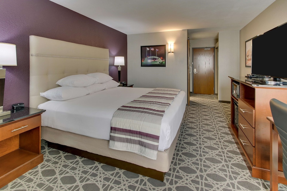 Drury Inn & Suites Poplar Bluff