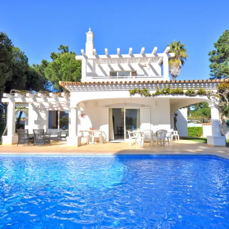 Charming Villa, Private Pool, Walking Distance to Centre, Free AC & Wifi