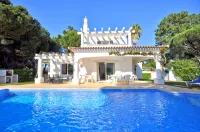 Charming Villa, Private Pool, Walking Distance to Centre, Free AC & Wifi