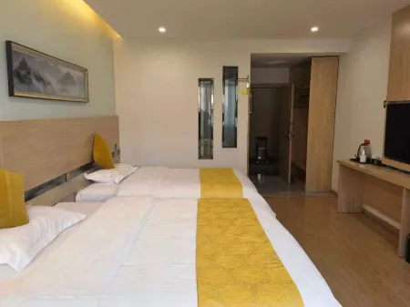 Junlai Hotel (Feixi Huanancheng) Отели рядом с достопримечательностью «Anhui Foreign Languages University»