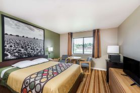 Super 8 by Wyndham Independence KS