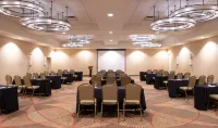 DoubleTree by Hilton Hotel and Suites Charleston Airport
