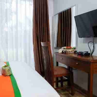 Villa Prambanan Jogja with Private Swimming Pool by Simply Homy Rooms