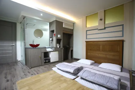 Anseong Castle Отели рядом с достопримечательностью «Университет Чунг Анг музей»