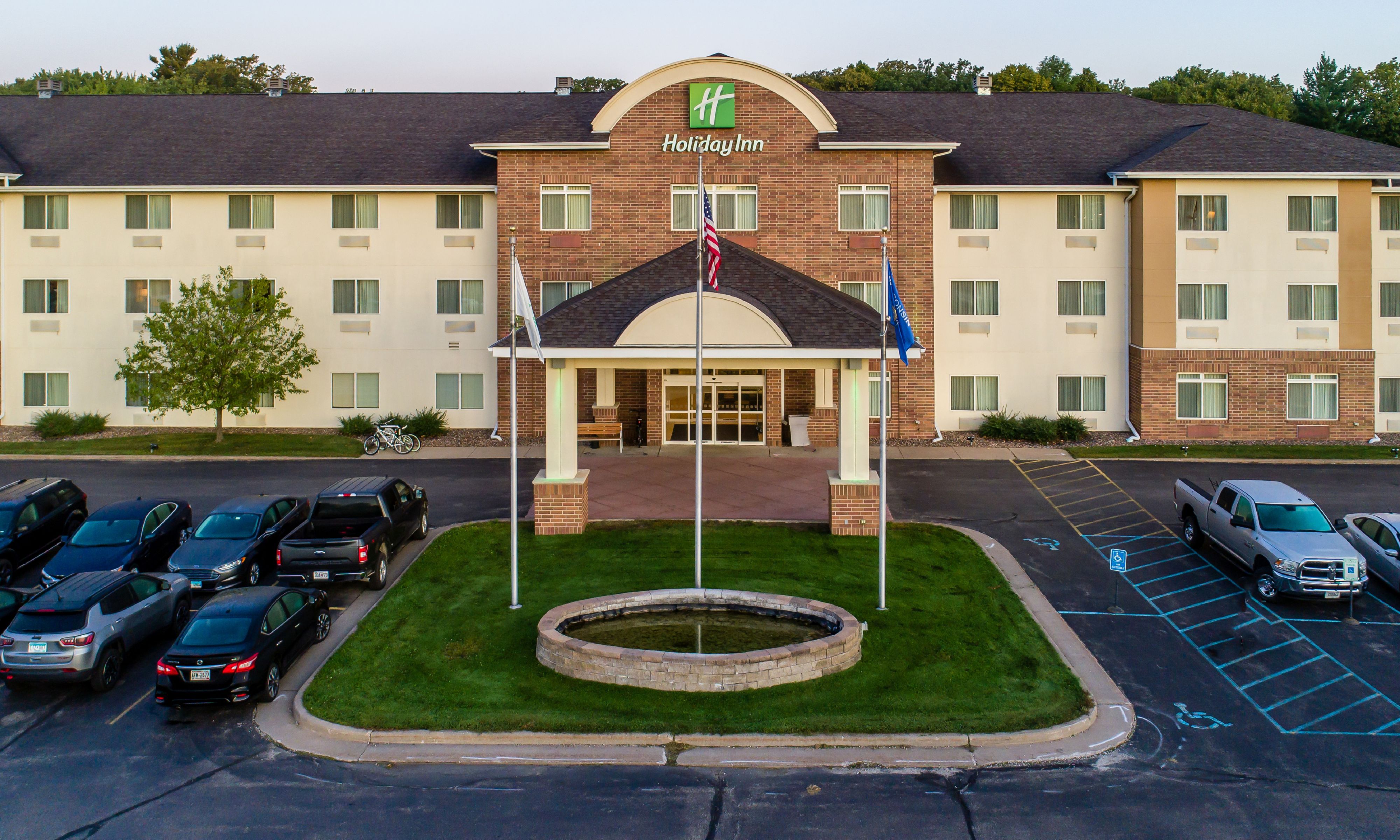 Holiday Inn Conference Center Marshfield, an Ihg Hotel