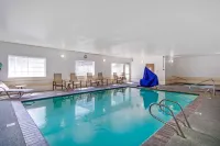 Comfort Inn Auburn - Seattle - Pools