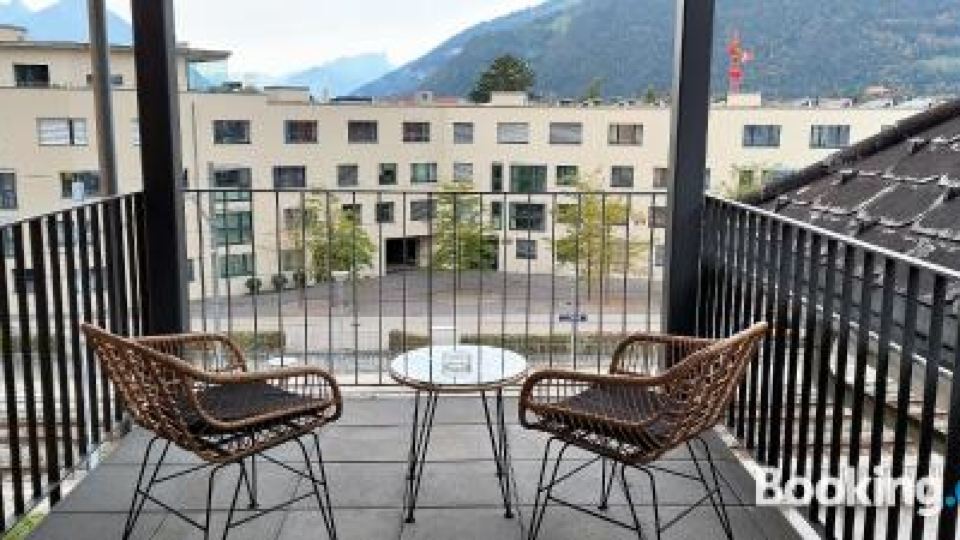 Interlaken Central 4