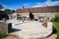 The Lighthouse Hotels in Frome