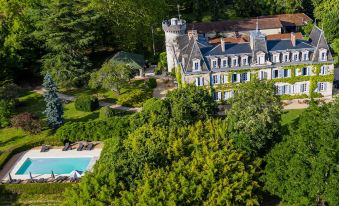 Chateau de Lalande - Housity