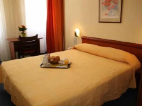 Hotel Elysée Hotels in Lyon